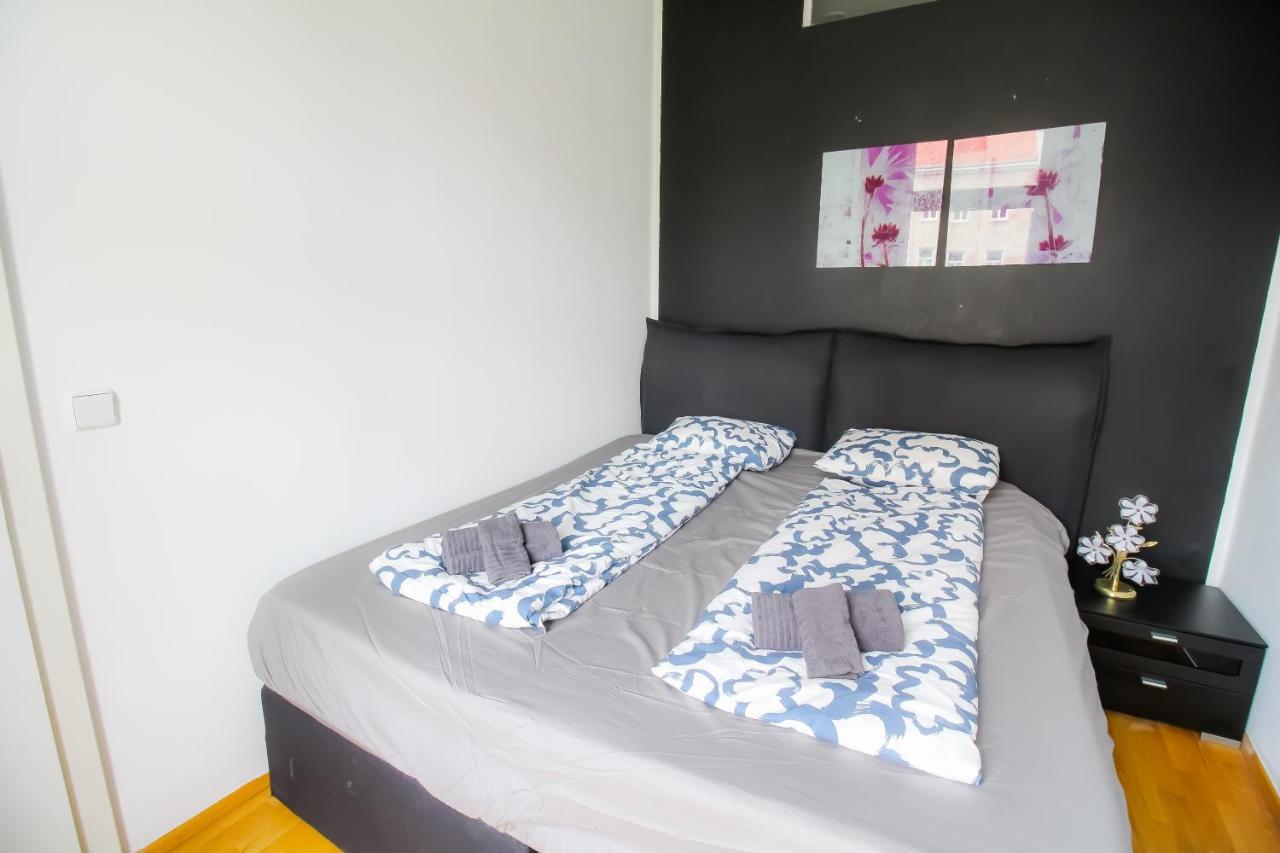 Deluxe Apartment 5P Mm A Виена Екстериор снимка