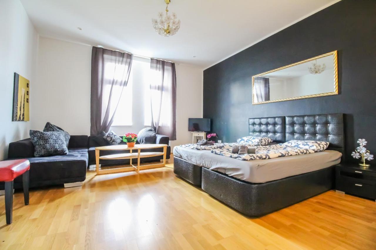 Deluxe Apartment 5P Mm A Виена Екстериор снимка