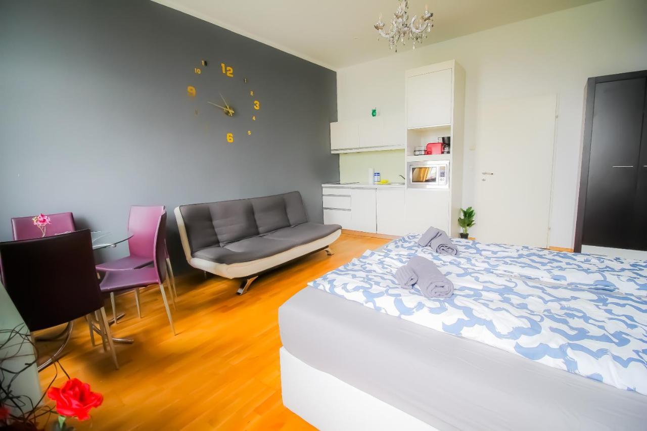 Deluxe Apartment 5P Mm A Виена Екстериор снимка