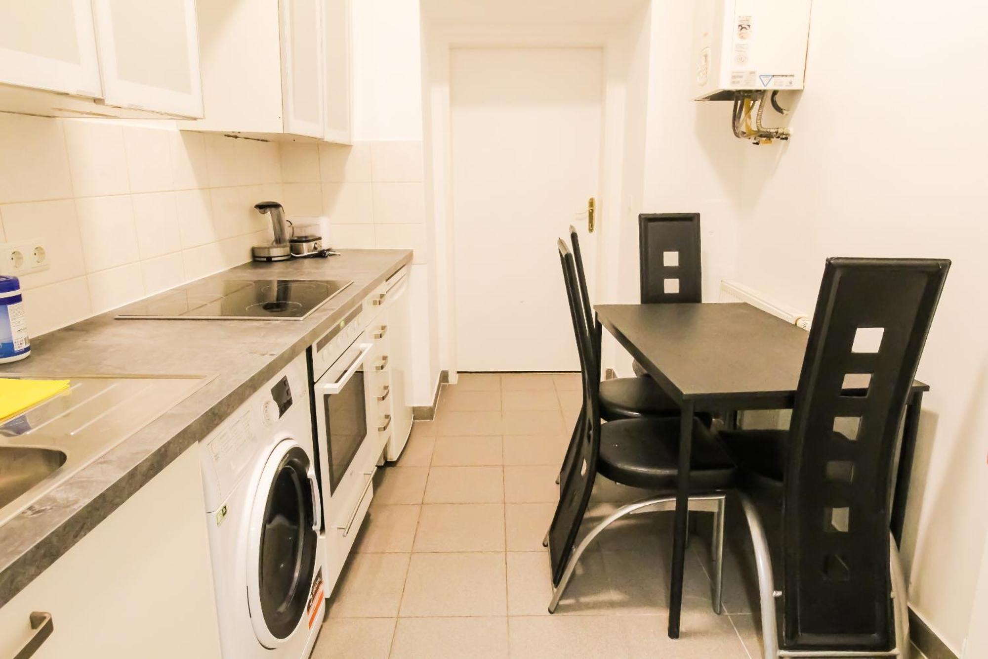 Deluxe Apartment 5P Mm A Виена Екстериор снимка